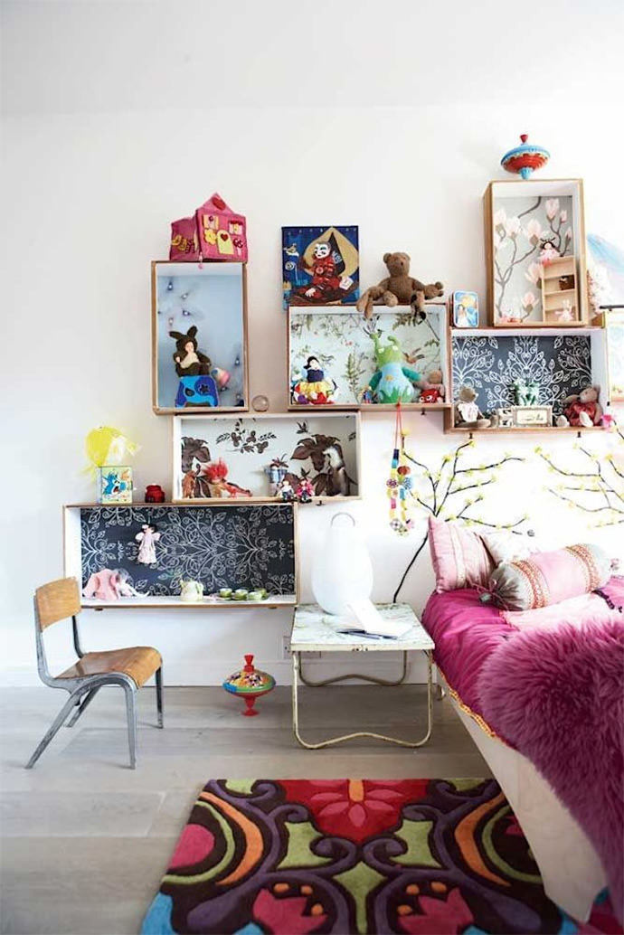 DIY Recycled Crate Storage for Kids via family-living-se #interior #room #design #decor #deco #kids #childrens #decoration
