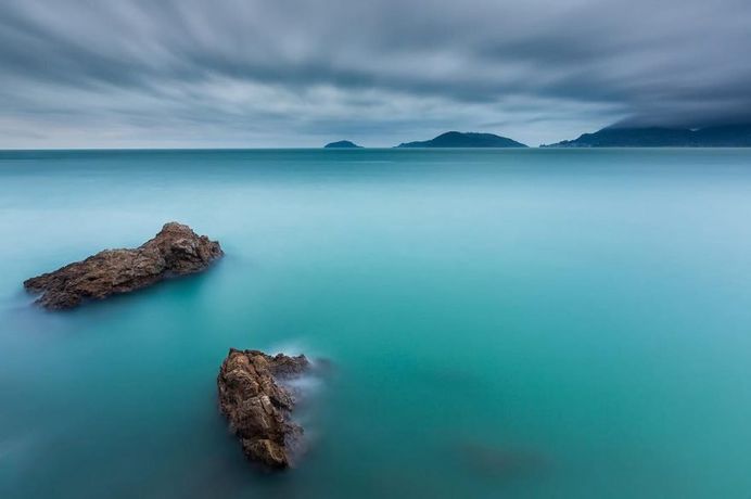 Long Exposure Seascape Photography by Francesco Gola
