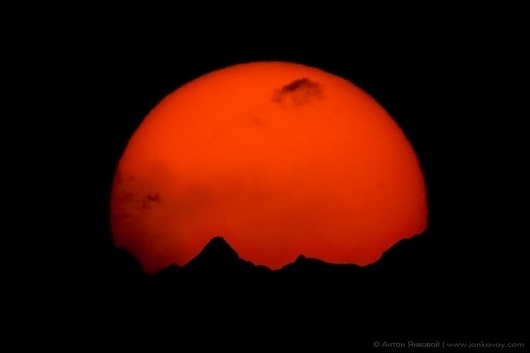 500px / Photo #sun #photography #mountains #himalayas