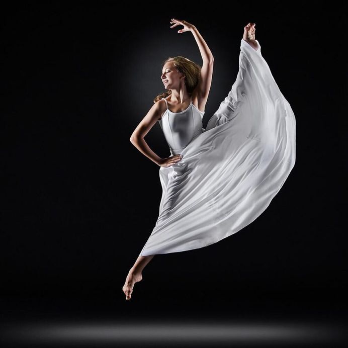 The Beauty of Ballet: Dance Photography by Richard Calmes