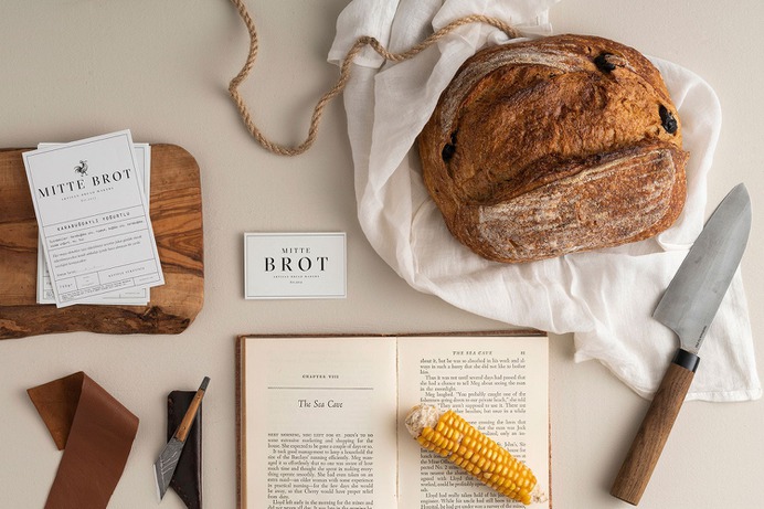 Mitte Brot Artisan Bread - Mindsparkle Mag Studio Born designed Mitte Brot – a boutique bakery, which produces daily fresh-from-the-oven artisan sourdough breads. Their breads are crafted using only natural and locally sourced goods from various regions in Turkey. #logo #packaging #identity #branding #design #color #photography #graphic #design #gallery #blog #project #mindsparkle #mag #beautiful #portfolio #designer