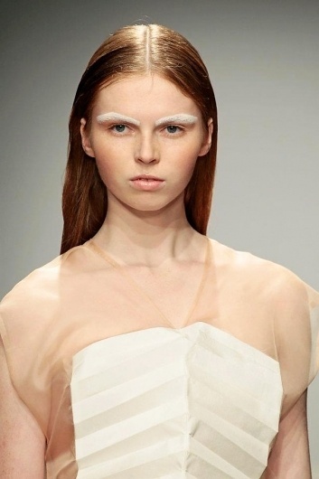 Reflections in Facets by Winde Rienstra #fashion