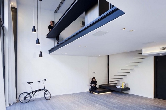 Gascon Apartment in Buenos Aires / a High Space Transformed into a Modern Home