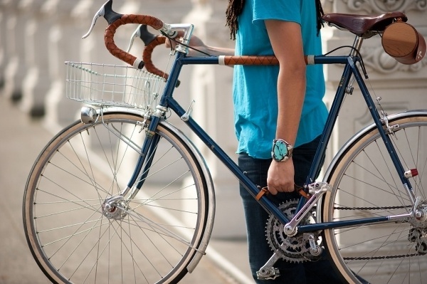 Bicycle Frame Handle | Walnut Studiolo #leather #bicycle