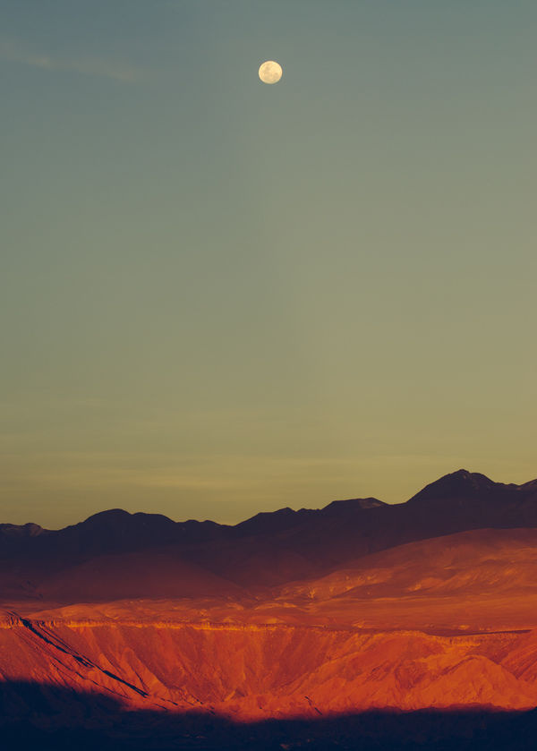 Travel & Landscape Photography by CIRCA 1983 (18) #sunset #orange #desert #moon