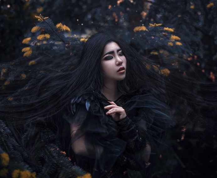 Beauty and Fantasy Fine Art Portraits by Grace Almera