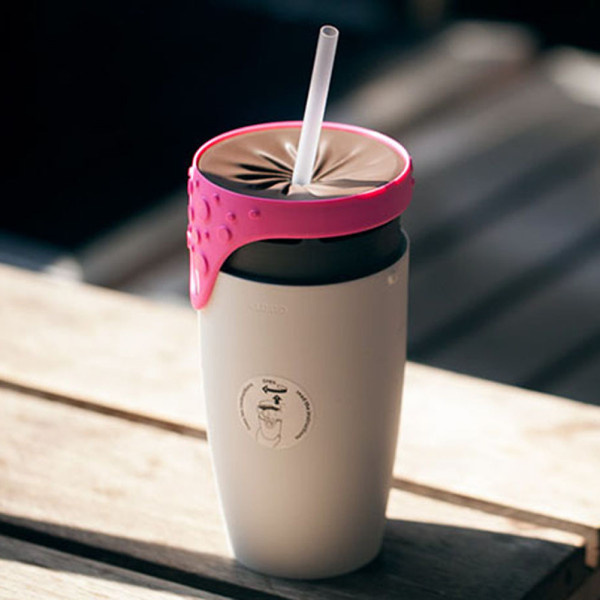 Convert from a mug to a straw-friendly spill-proof bottle with its innovative twisting lid. #design #product #industrial #modern #lifestyle