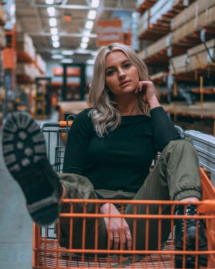 Moody and Vibrant Lifestyle Photography by Fritz Haywood