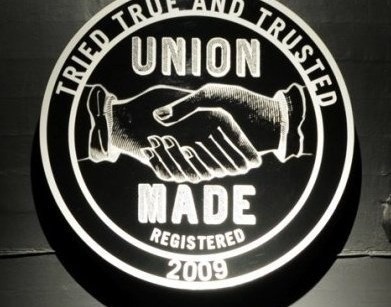 Flogging clothing not made by unions under a misleading title relies on Liz Lemon-like customers VIDEO #union