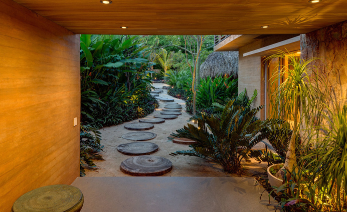 Pacific dreams: a coastal Mexican home built like a micro-village