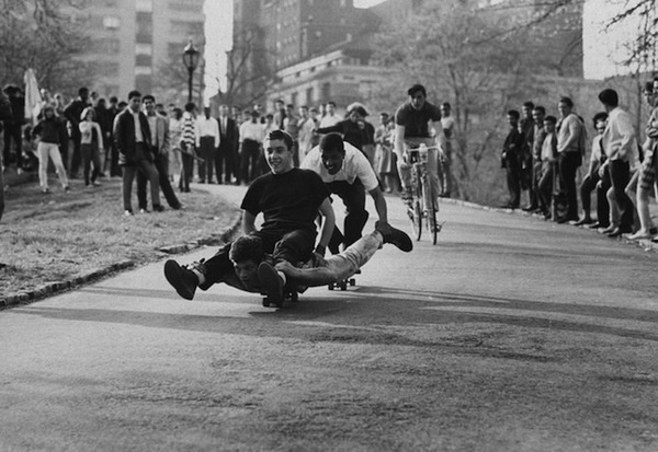 billeppridgeskateboardinginnyc_10.jpeg #b&w #oldschool #skateboard #1960s #york #nyc #new