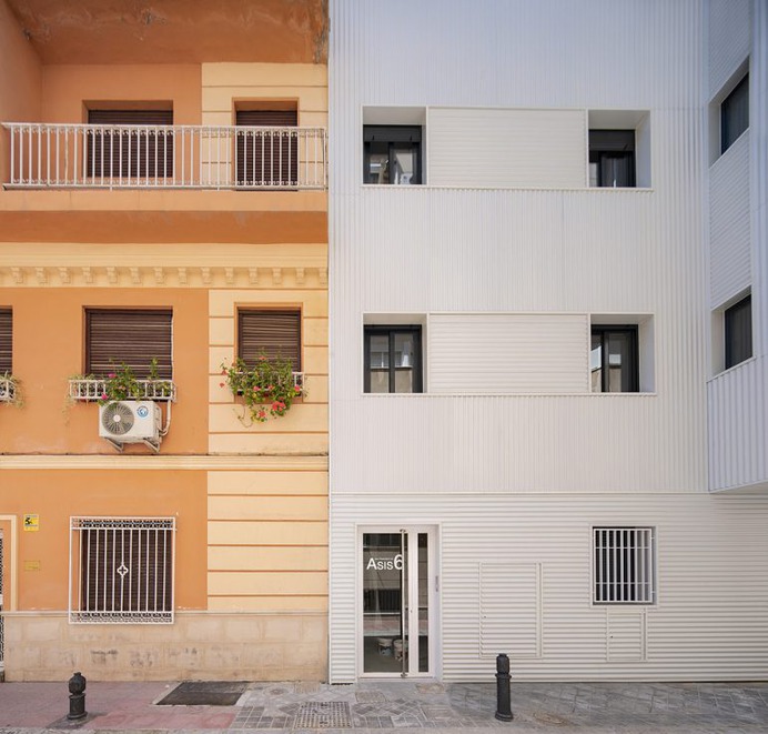 Energy Rehabilitation Existing Building / arias recalde taller de arquitectura