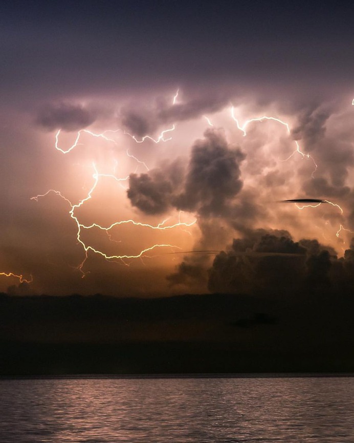 Spectacular Weather and Storm Photography by Jonas Piontek
