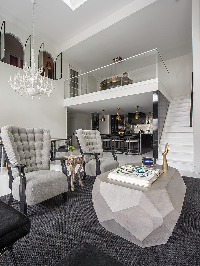 Eclectic design style and originality for Soho Penthouse / www.homeworlddesign.com #penthouse #bond #street