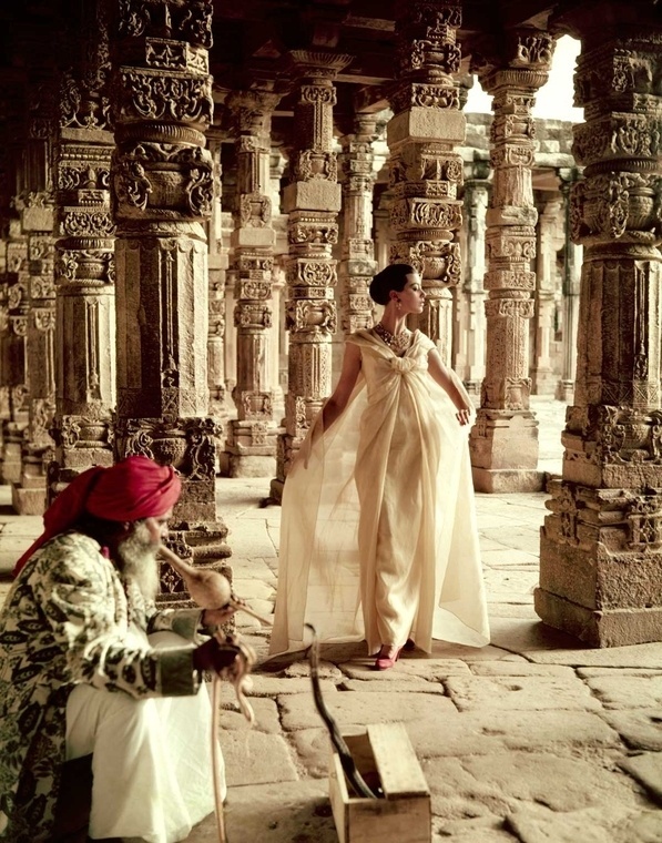 Norman Parkinson - The Pillars of Quwwat- Ul-Islam Mosque at dusk - Photos - Photohab - Photographer's Portfolios #fashion #photography #inspiration