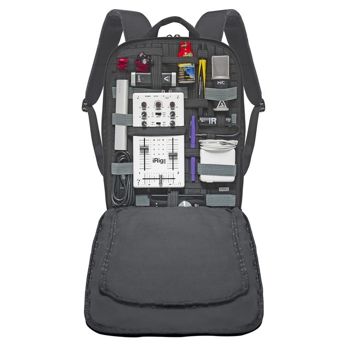 Keep your items organized on the go with this backpack. #design #product #product design #industrial design #travel #outdoor #backpack #mode