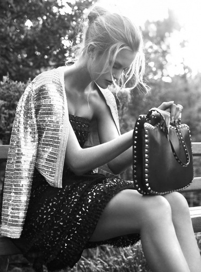 Timeless Elegance for Greek Vogue - My Modern Metropolis #fashion