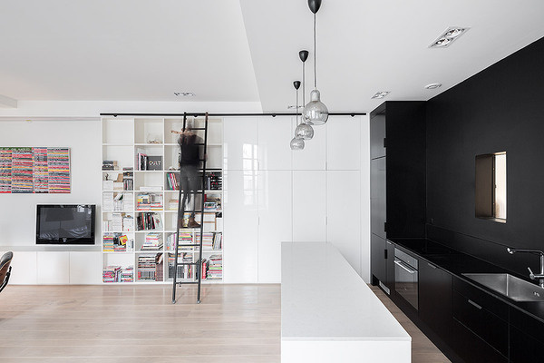 http://www.septembrearchitecture.com/files/gimgs/24_1212081546 46lr4 fa.jpg #interior #minimalistic #design #decor #deco #decoration