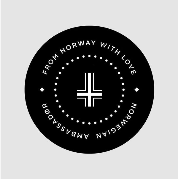 Norwegian Ambassadør — Top of the cork. 50% white, 50% black corks. Design by Sans Colour. #logo #branding #marque