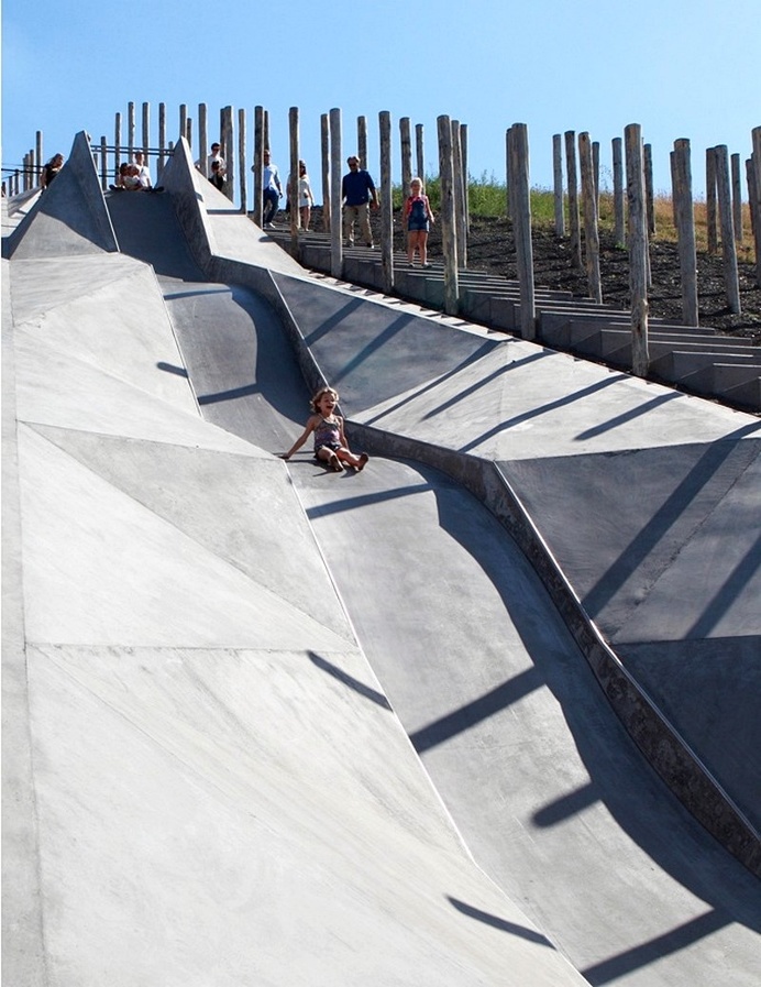 Play-Scape in Beringen, Belgium / Recreative Project be-MINE