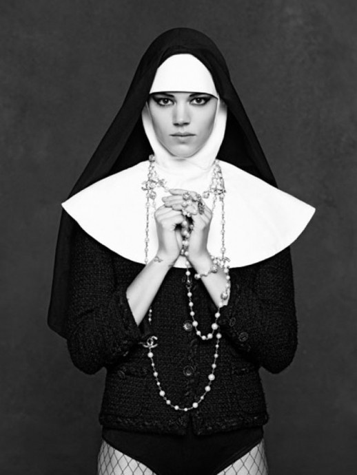 The Little Black Jacket | Art #fashion #chanel #art