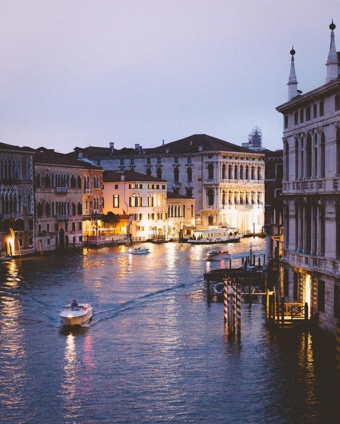 Stunning Travel Instagrams by Ravi Vora