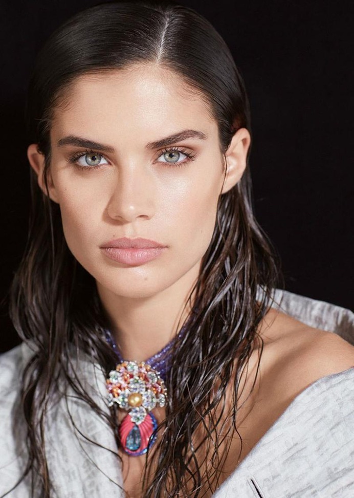 Sara Sampaio by Emma Hartvig for L'Officiel Paris May 2018