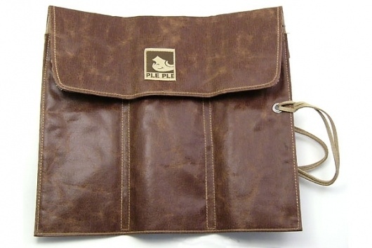 PlePle Choco Wrap Pencil Case - Strawberry Pink Color Tie - JetPens.com #pleple #stationary #case #leather #pencil