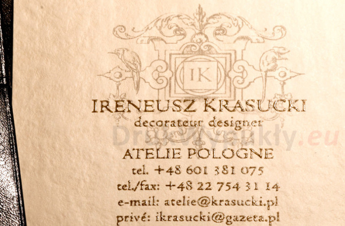 Co można zmienić w projekcie ekskluzywnych wizytówek, by jeszcze lepiej go wyróżnić? Najczęściej sięgamy po unikalny papier lub nie