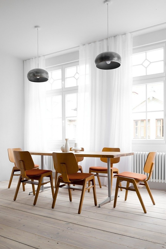 Reconstruction of a Holiday Flat in a Small Tenement House 7