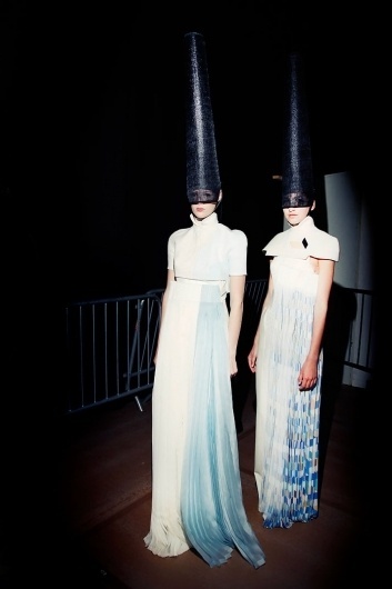 antwerp-fashion-department-class-of-2011-backstage-photo-Boy-Kortekaas-yatzer-20.jpg (714×1071) #fashion