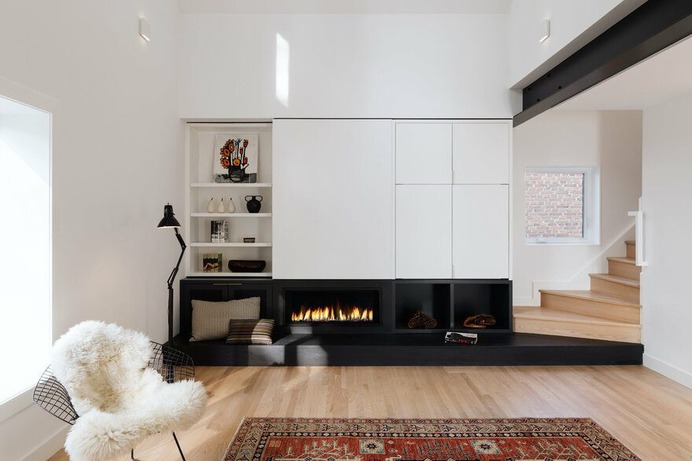 Peak-a-Boo House by Post Architecture Features a Warm and Minimalist Design