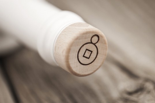 LIA Olive Oil, designed by Bob Studio #white #bob #olive #studio #lia #greece #oil