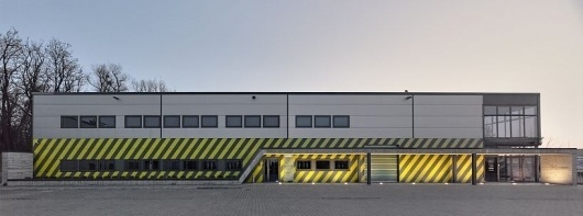 ultra-architects: garage office #architecture #garage