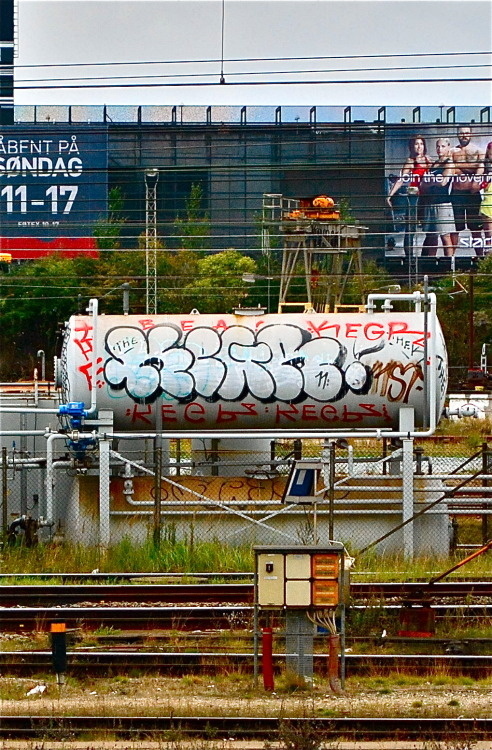 https://66.media.tumblr.com/tumblr_mbxfcrKQhC1qhst0po1_500.jpg