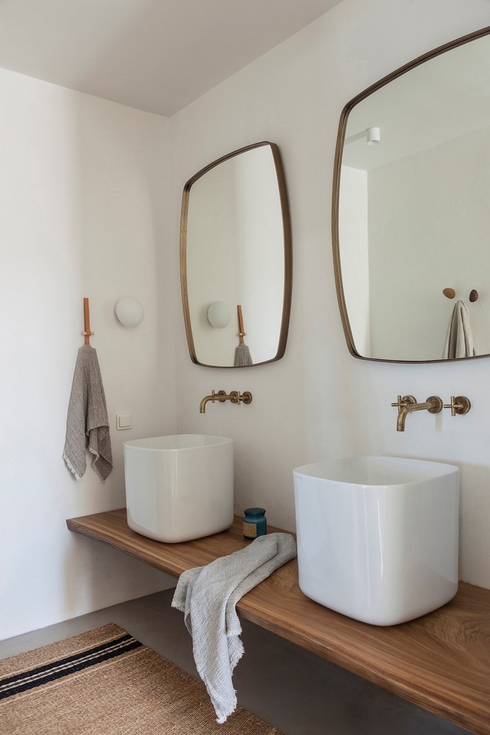 Architecture: Block722 Architects. Location: Mykonos, Greece. Photographer: Yiorgos Kordakis