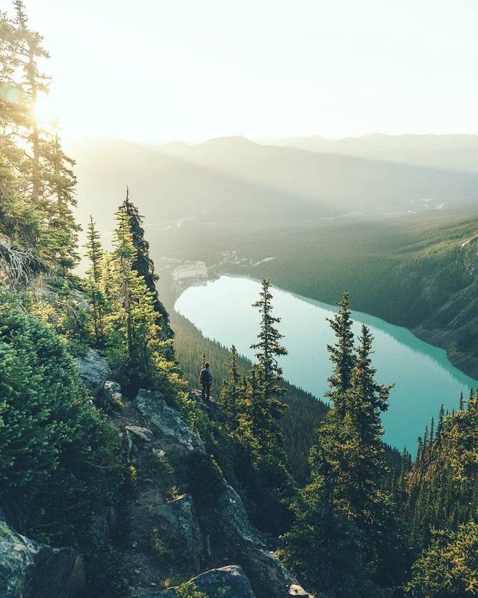 Beautiful Landscapes of Canadian Rocky Mountains by Jackson De Matos