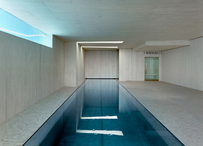 ramon esteve estudio casa sardinera house alicante designboom #pool