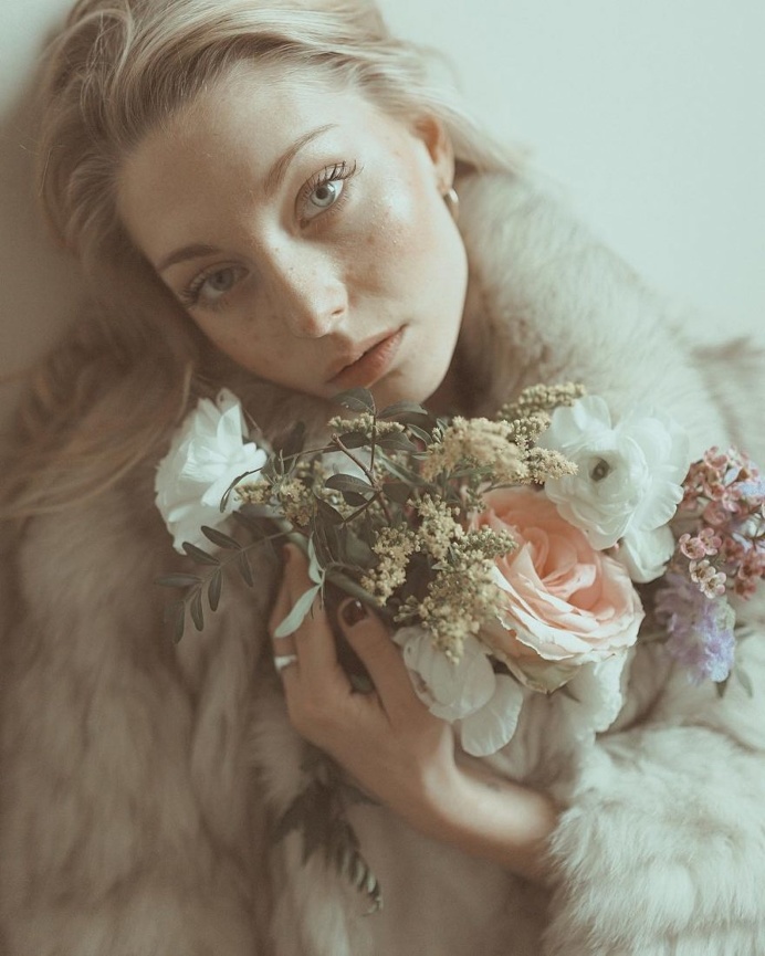 Gorgeous Female Portraits by Knas Vang