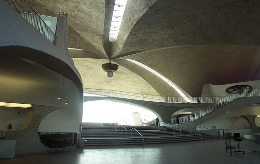 TWA(6).jpg (JPEG Image, 900x569 pixels) #saarinen #interiors #architecture