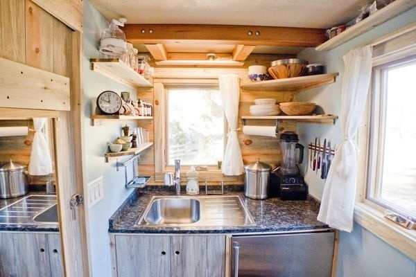 The Tiny Project Â | Â Â http://tiny project.comThe Tiny Project is Alex Lisefski's attempt to live a simpler, more conscious, debt free l #interiors #architecture