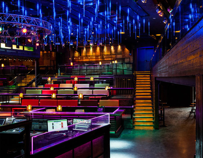Cool Industrial Rustic Decor of Forum Club - #bar, bar, #restaurant, restaurant,