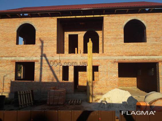 Building. Build a house. Krivoy Rog.