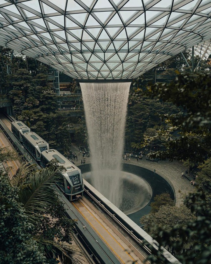 Wonderful Travel and Outdoor Landscapes by Cas Sheridan