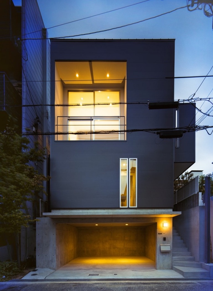 Smart Small Space Design: House in Konan by Coo Planning