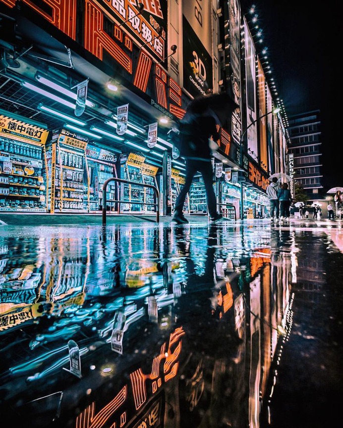 Stunning Night Photos of Tokyo's Streets by Hosokawa Ryohei