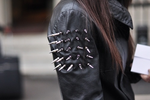 Tiffany Denise #shoulders #diy #leather #studded