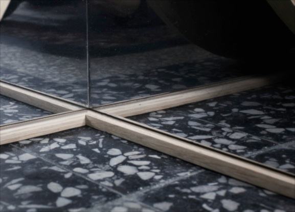 M I R R O R M I R R O R #oak #design #wood #mirror #reflection