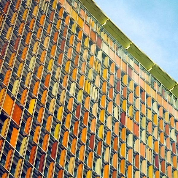 Paisajes Urbanos de Matthias Heiderich | Camionetica.com | Cultura Visual y Proyectos Creativos #color #germany #minimalism #photography #architecture #building #window