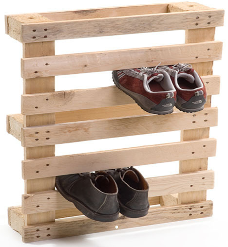 Art of Upcycling: 20 DIY Wood Pallet Reuse Project Ideas | WebEcoist | bradrichardsonresearch #table #shoes